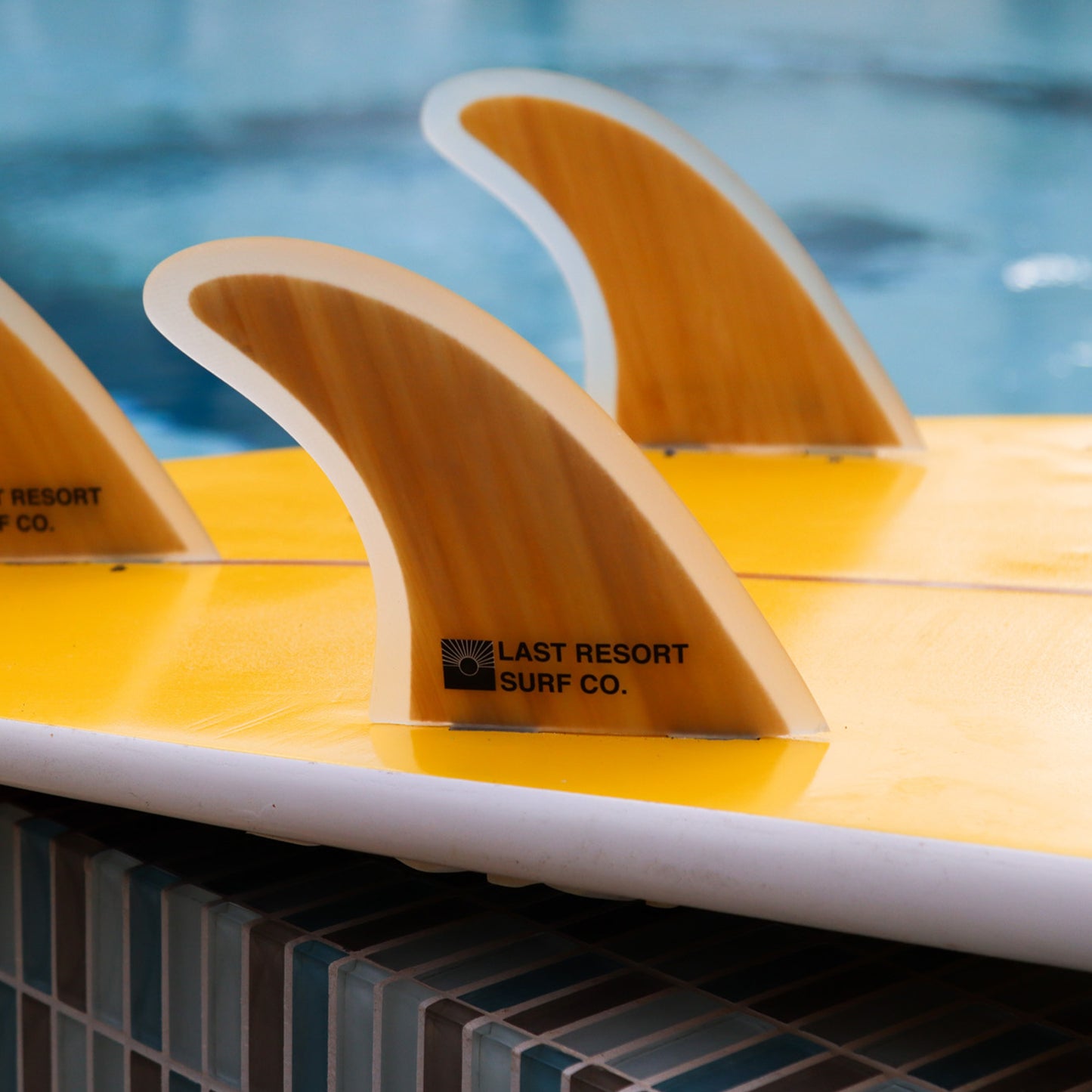 Caye Bamboo Tri-Fin Click Tab